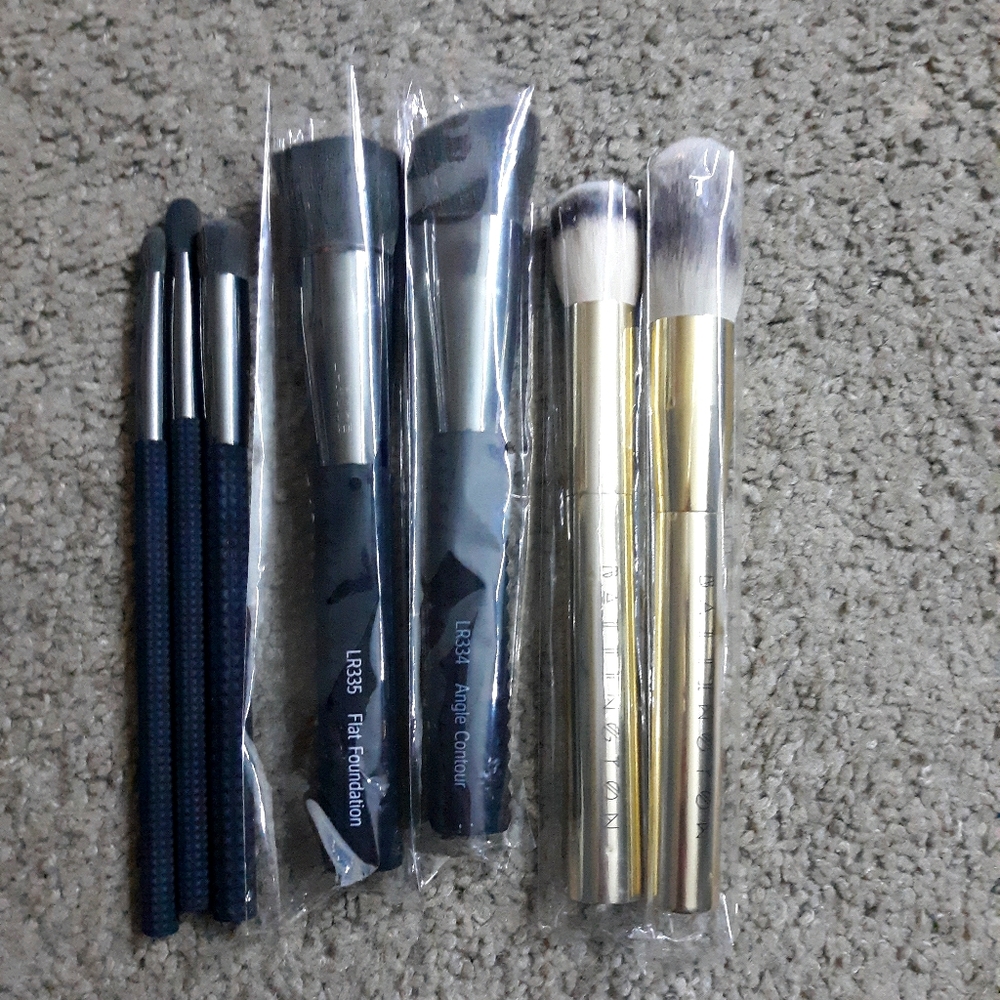 7pc brush set 5 laruce beauty & 2 battington